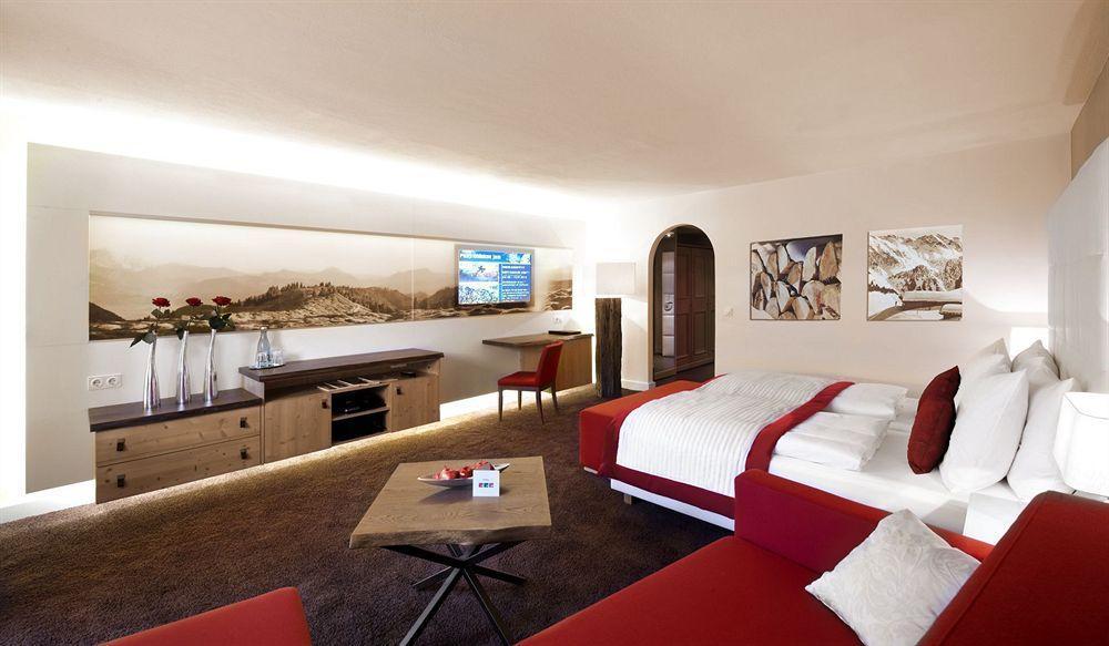 Hotel Eva,garden 4*