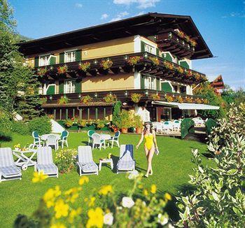 Hotel Eva,garden 4*