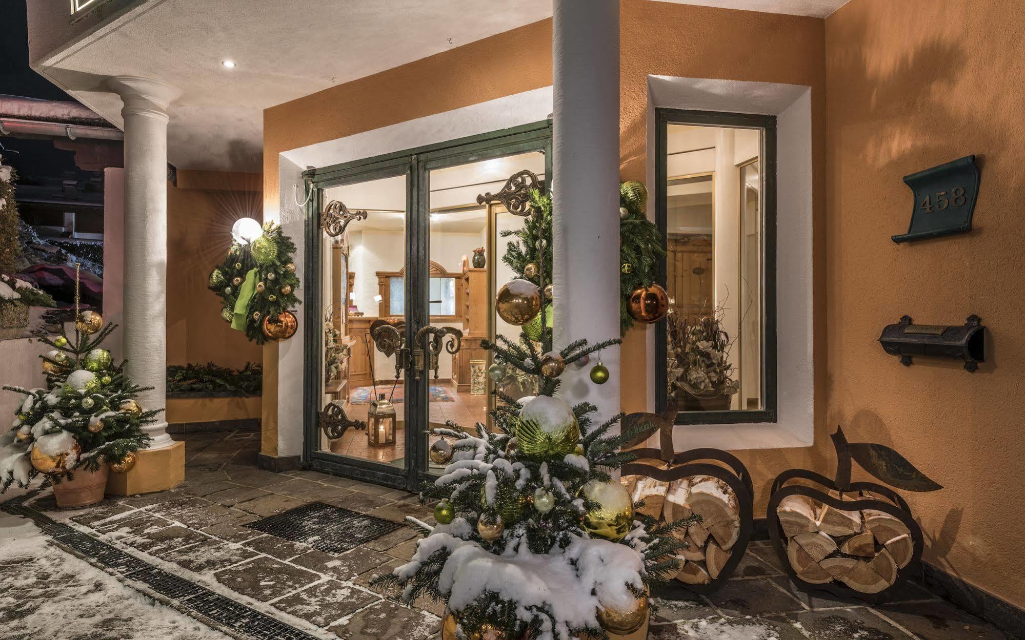 Hotel Eva,garden 4*